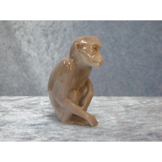 Monkey sitting no 1667, 8 cm, Factory first, BG