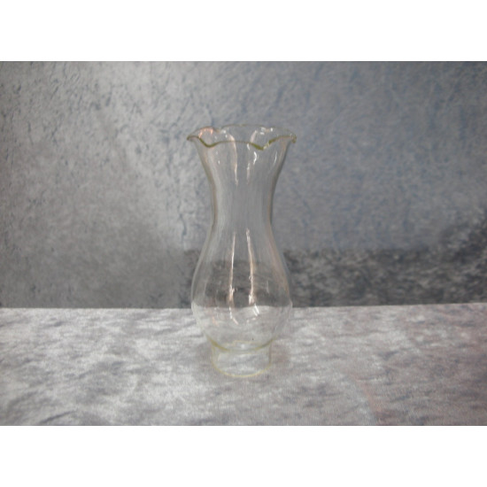 Lamp glass with wavy edge, 11.5 cm in height and 3 cm in diameter at the bottom