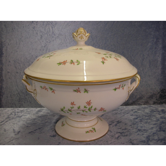Berberry, Large Tureen on foot no 84/9032, RC