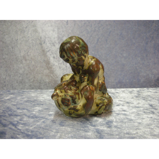 Boy and bear Stoneware no 20245, 10.5x9 cm, Factory First, RC