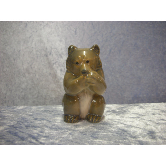 Bear cub eating no 3014, 9.5 cm, Factory first, RC