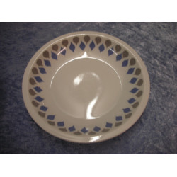 No 66 with Drops, Deep plate, 20.8 cm, Lyngby-3