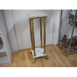 Pedestal in gold painted wood and marble, 86x32 cm