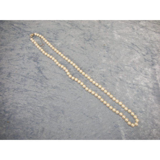 Pearl necklace with 835 silver clasp, 66 cm and 7 mm