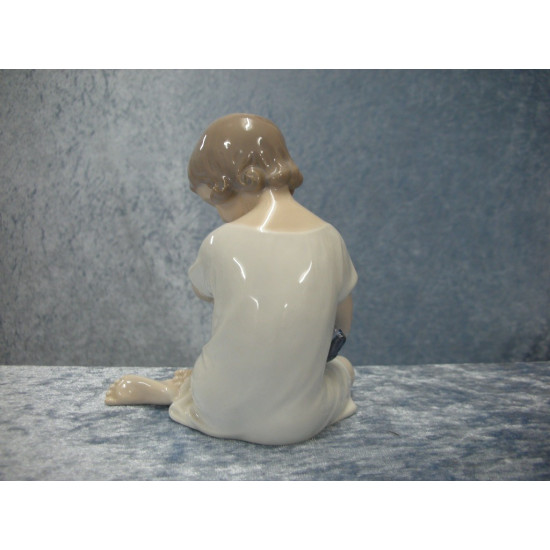 Girl with doll no 1938, 13x11 cm, Factory first, Royal Copenhagen
