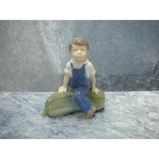 Dreng med græskar nr 4539, 12x10.5 cm, 1 sortering, Kgl