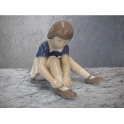 Girl buttoning shoe no 2317, 10.5x12,5 cm, Factory first, Bing & Grondahl