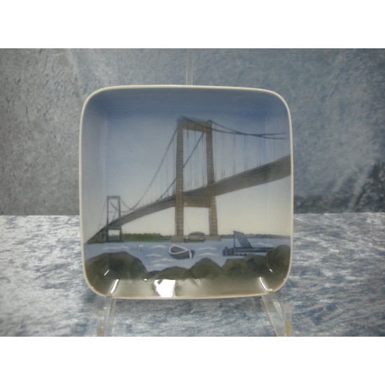 Plate / Dish no 1300/6522, The New Lillebaelt bridge, 12.5x12.5cm, 1, BG